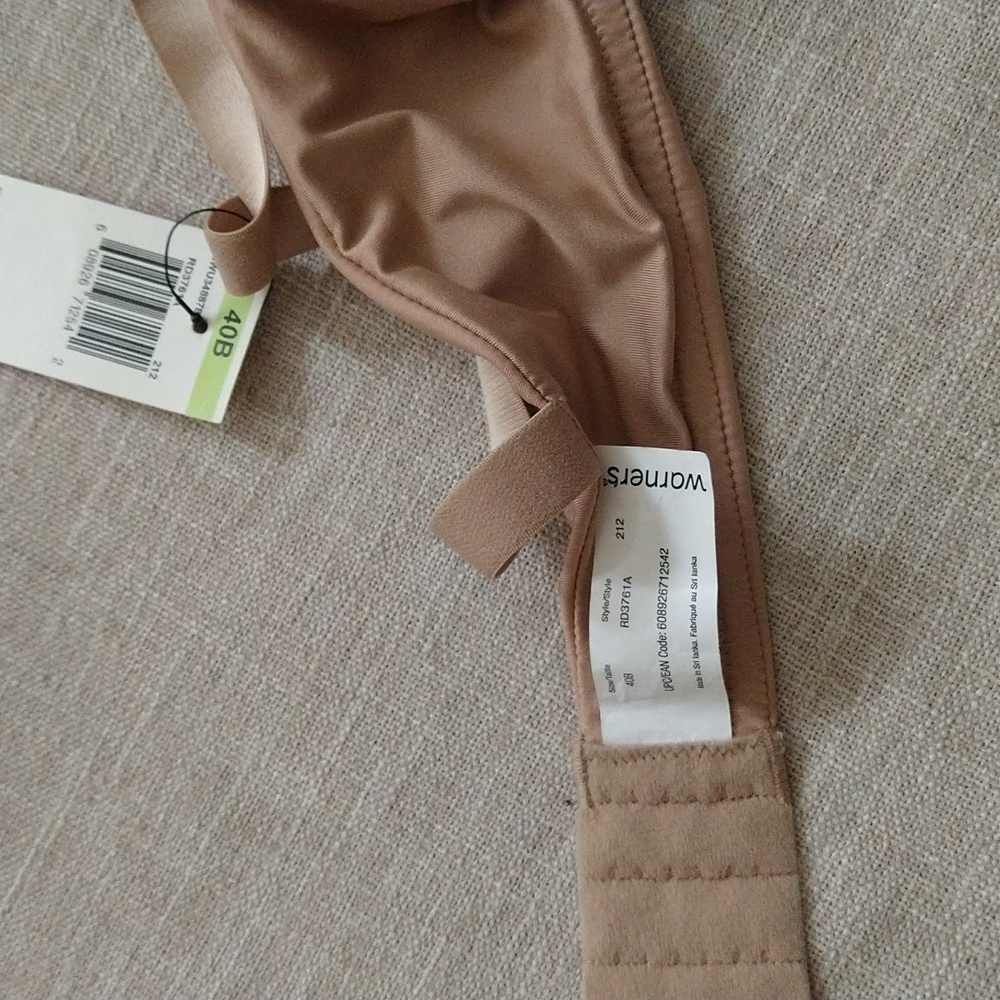 Two NWT 🍂Warners Cloud -9 Bra 🍂size 40B🍂 - Picture 7 of 11